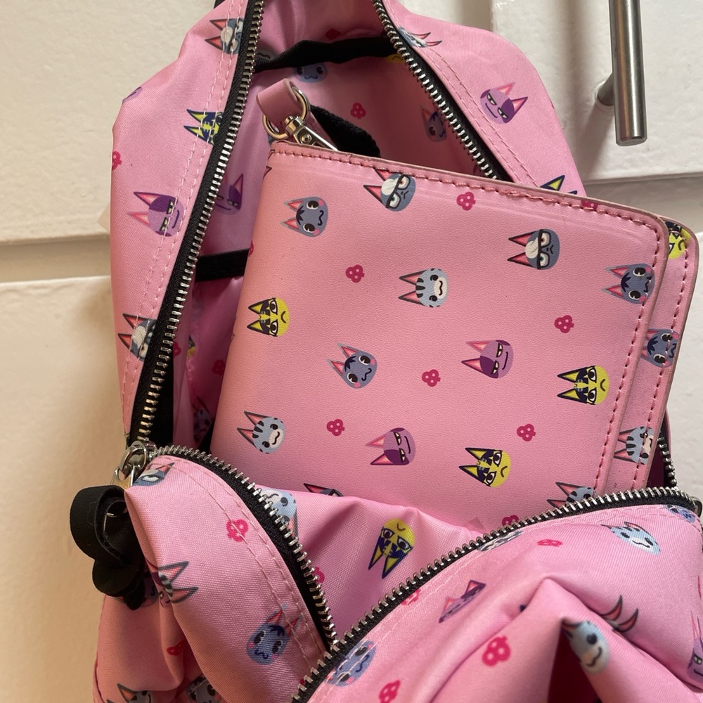 Animal crossing back back and slink bag brand new